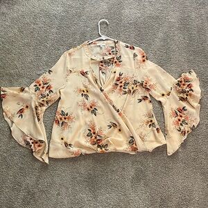 Jodifl. Size small. Flower shirt.